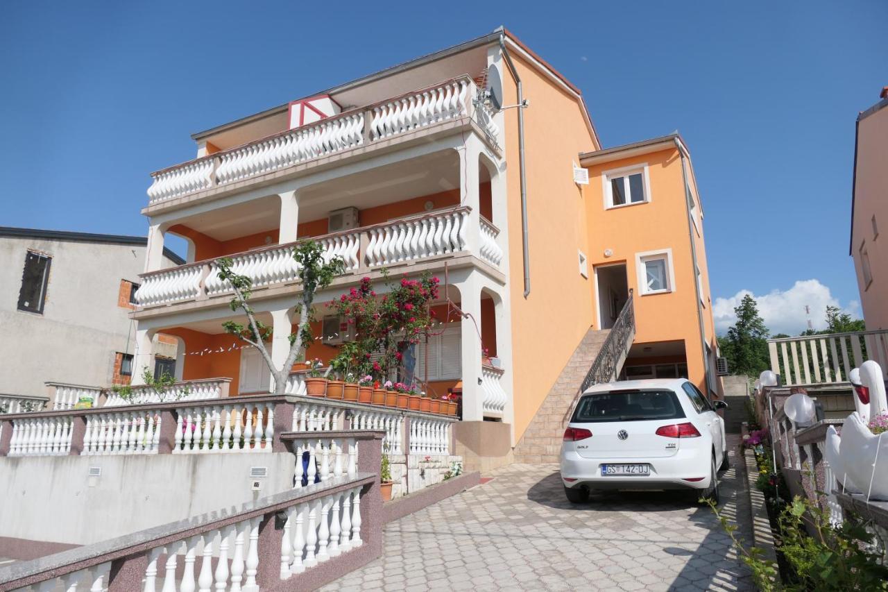 Apartments And Rooms Juki Senj  Luaran gambar