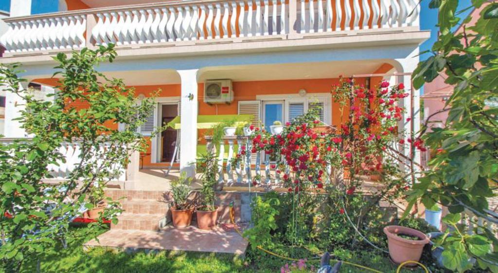Apartments And Rooms Juki Senj  Bilik gambar